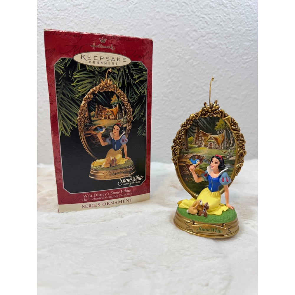 Hallmark Keepsake Ornament Snow White Enchanted Memories Disney 1998 QXD4056 Box